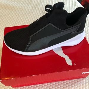 Women’s Puma sneakers